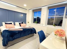 Hotel Photo: Central penthouse by HNFC Stays