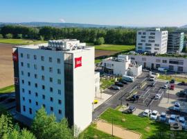 Fotos de Hotel: Ibis Bourgoin Jallieu Medipole