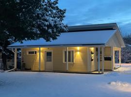 A picture of the hotel: Brand new 1 room cottage with sauna