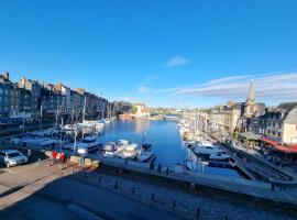 Hotel Foto: Les Colombages - studio ON the port of Honfleur - nice view