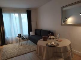 รูปภาพของโรงแรม: Nanterre appartement cosy