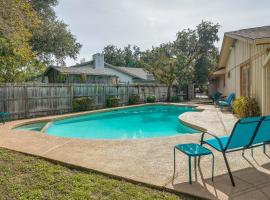 Photo de l’hôtel: San Antonio Home with Private Pool 5 Mi to Downtown