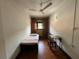 होटल की एक तस्वीर: Kandy City Mission