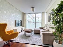 Hotel Photo: Upscale Apartment by LovelyStay