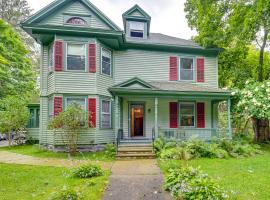 Hotel fotografie: Cozy Dalton Studio with Porch and Outdoor Seating!