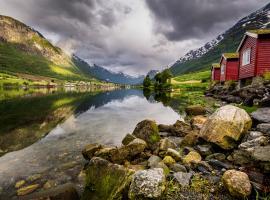 Nesset Fjordcamping, hotel i Olden