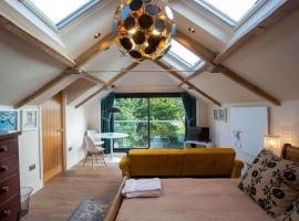 Hotel Foto: The Tullet, boutique hideaway in Somerset