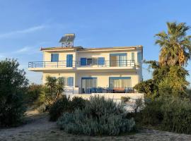 Hotel fotoğraf: Villa Caretta - direkt an einem einsamen Strand im Süden des Peloponnes