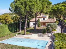 ホテル写真: Awesome Home In Puy-saint-martin With Outdoor Swimming Pool