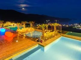 Friemily Pool Villa & Hotel