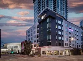 Aloft Denver Downtown
