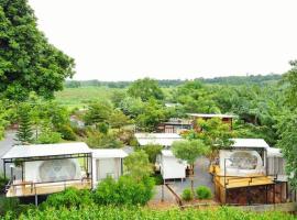 Heaven Hill Camping, hotel en Ban Thung Na