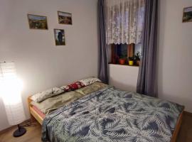Hotel fotoğraf: Lovely fully-equipped studio in Tisá village. Rocks only 5 minutes walk
