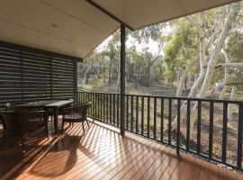 รูปภาพของโรงแรม: Alivio Tourist Park Canberra