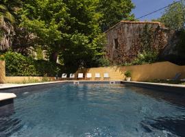 A picture of the hotel: Le Lavoir du Beal, piscine proche Carcassonne