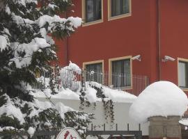 Hotel fotoğraf: Albergo della Ceramica