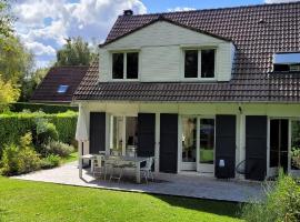 Hotel Photo: Villa 4ch jardin proche de Lille