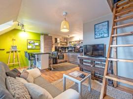 Фотографія готелю: L'Arvoriad I Appartement centre bourg