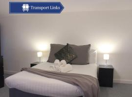 Foto di Hotel: Comfy Studio with Transport Links to MCR