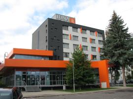 Hotel Luna, Hotel in Žiar nad Hronom