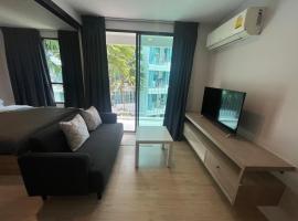 Fotos de Hotel: 1 bedroom Centrio Condominium Phuket Near Central Foresta Cental Festival