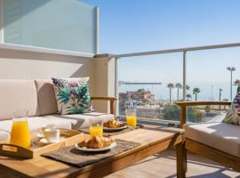 호텔 사진: Family apartment in Malaga next to the beach