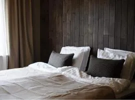 Steel Hotel