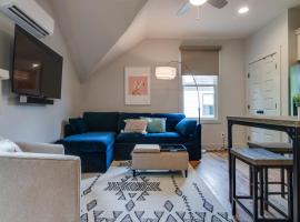 Zdjęcie hotelu: The Cleveland - Chic Home, Walk to Restaurants