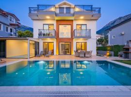 Villa Lotus/ Ölüdeniz Isıtmalı kapalı havuzlu, Hotel in Fethiye