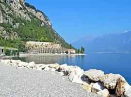 A picture of the hotel: schöne Ferienwohnung mit herrlichem Blick zum Gardasee