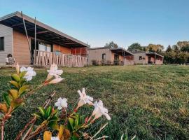 호텔 사진: Auvergne chalets Sancy