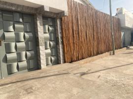 Lome Bamboo Lodge, hotell i Lomé