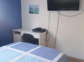 Hotel Photo: Chambre chez Cathy 2