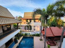 Hotel Photo: ปุณณภา พูล วิลล่า พัทยา Punnapha Pool Villa Pattaya