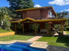 Hotel Photo: Charming villa near to Medellín Metro and malls