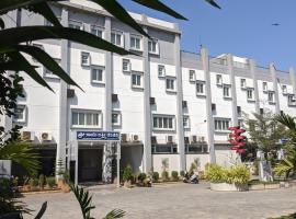 Hình ảnh khách sạn: Hotel SSLR ,Gangavathi