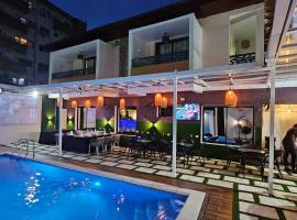 Suna' a Home Bonapriso, hotel v destinaci Douala