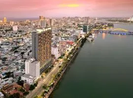 Wink Icon Hotel Danang Riverside - Luxury Suites - 24hrs Stay & Rooftop Pool Bar