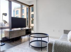 Hotel Foto: Luxury S End 1BR w WD Gym BOS-494