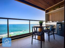 Foto di Hotel: Apartamento de luxo na Barra com vista mar