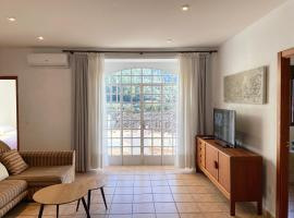 Hotel foto: Piso en Vall de Almonacid con vistas, aire acondicionado, Wifi y Smart TV