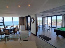 ホテル写真: Accommodation Front - Grand Penthouse with Panoramic Views