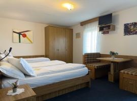 PANORAMA SportHOTEL, hotel in Folgaria