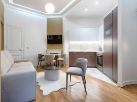 Фотографія готелю: MyKeypers Luxury Parisian Flat - Heart of Paris