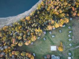 Hotel Foto: Malý Oslov Glamping