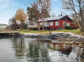 Fotos de Hotel: Awesome Home In Vikbolandet With House Sea View