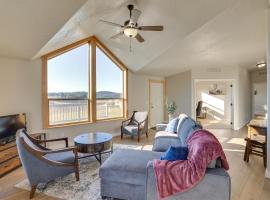 A picture of the hotel: Peaceful Deary Vacation Rental with Deck and Views!