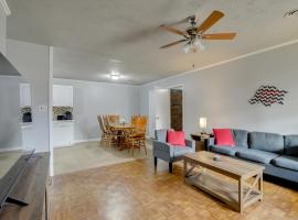 Hotel Photo: Family Vacation Rental Home Near Mississippi River