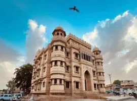 Guulab Haveli - Opp Fort