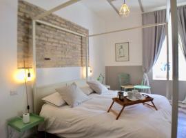 A picture of the hotel: Roma Testaccio - Volta 45 apartment